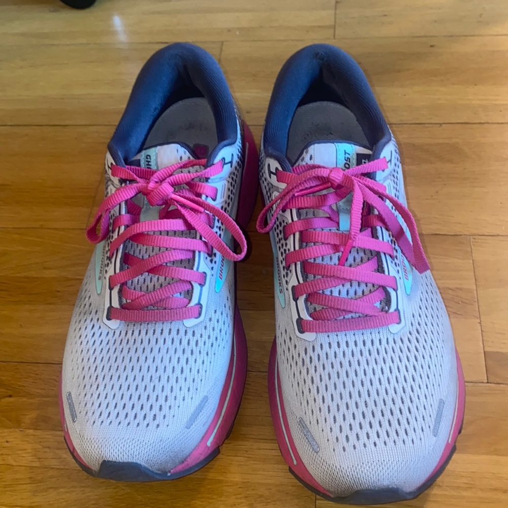 Brooks Ghost 14 (latest model) running walking sneakers